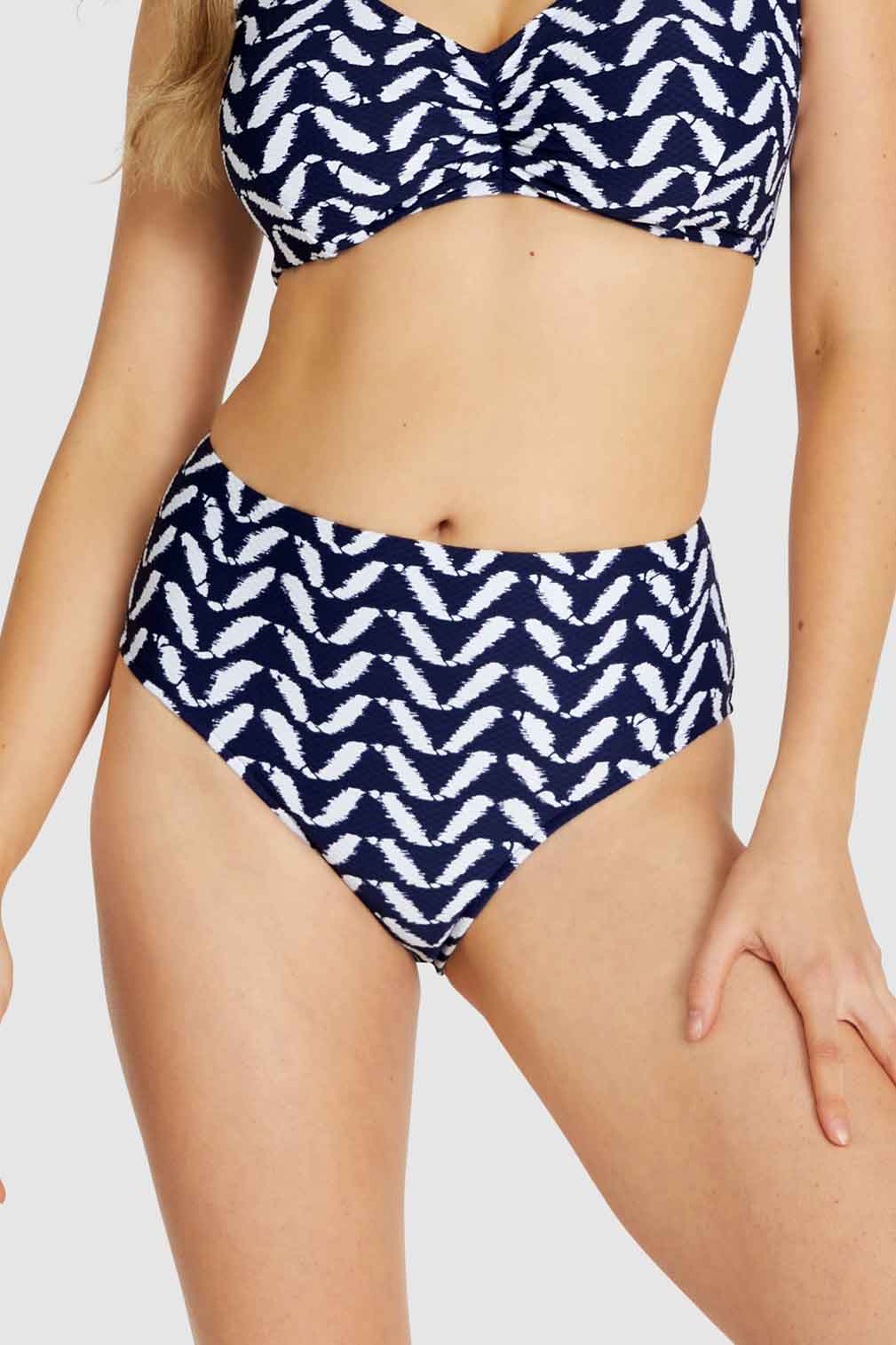 Caracus Mid Bikini Pant